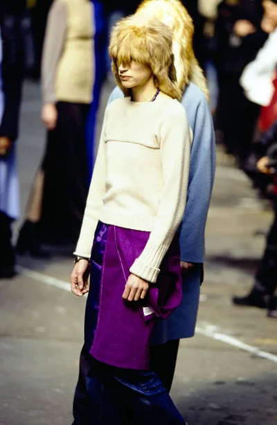 Look 16